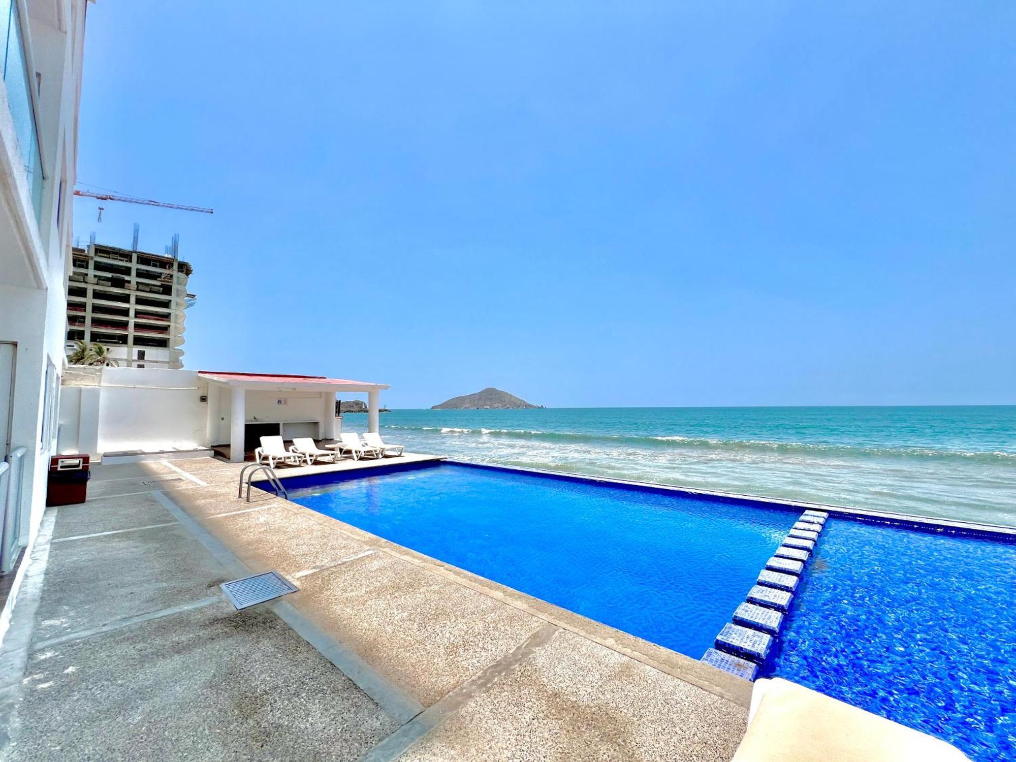 דירות מזטלן Marina Del Sol 402 Vista Al Mar מראה חיצוני תמונה