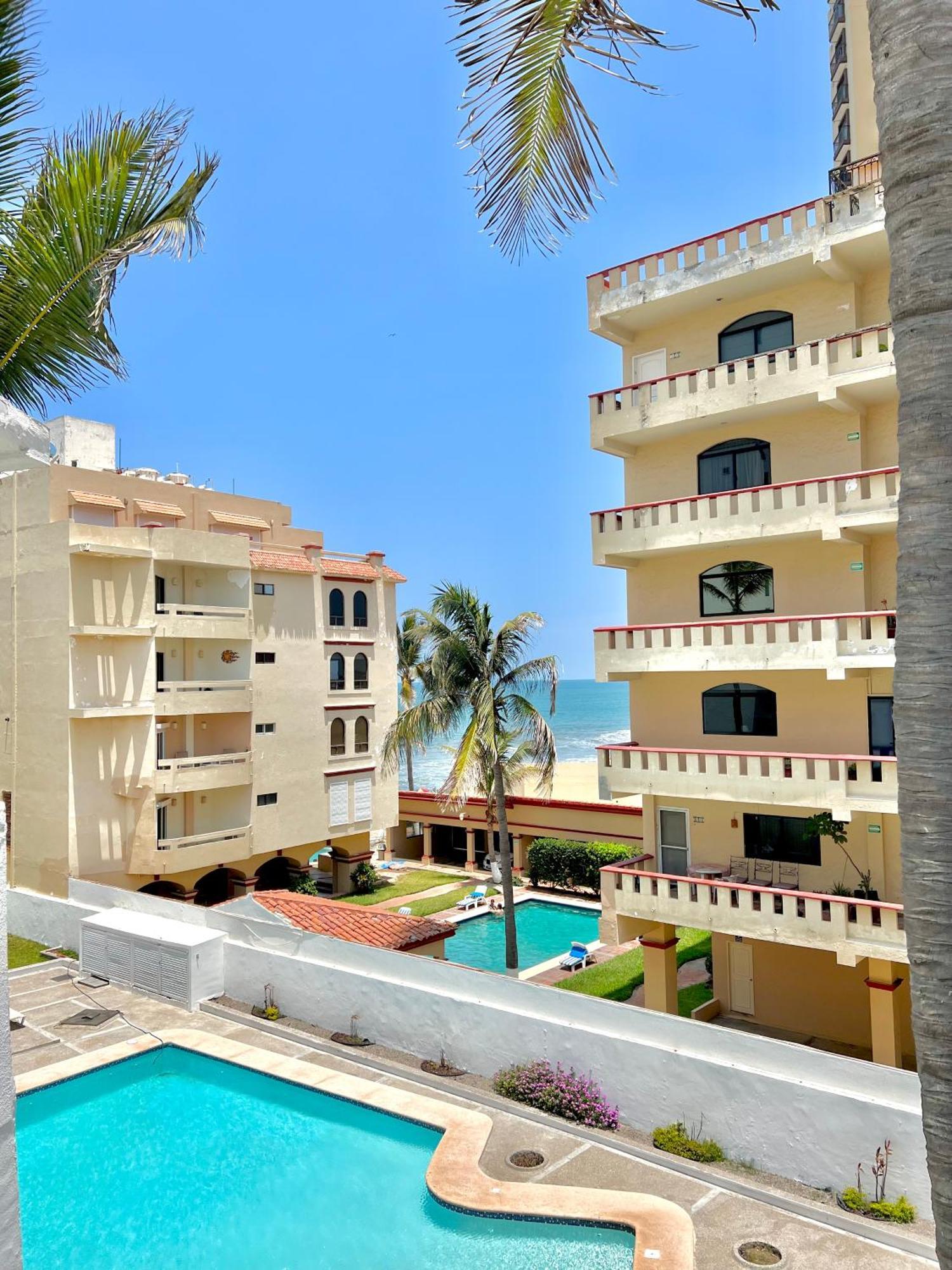 דירות מזטלן Marina Del Sol 402 Vista Al Mar מראה חיצוני תמונה